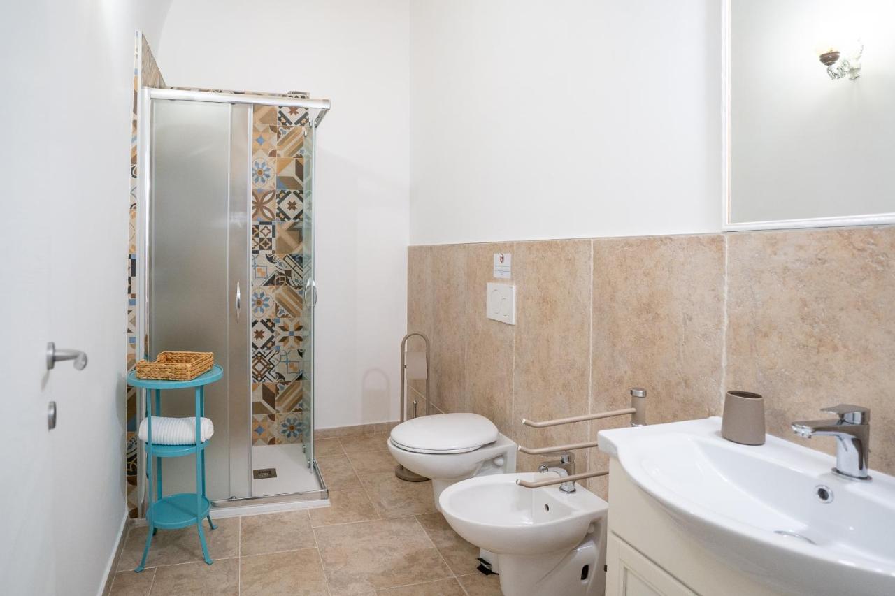 Corte Pietrantica - Charming Rooms & Suites Giovinazzo Exterior foto