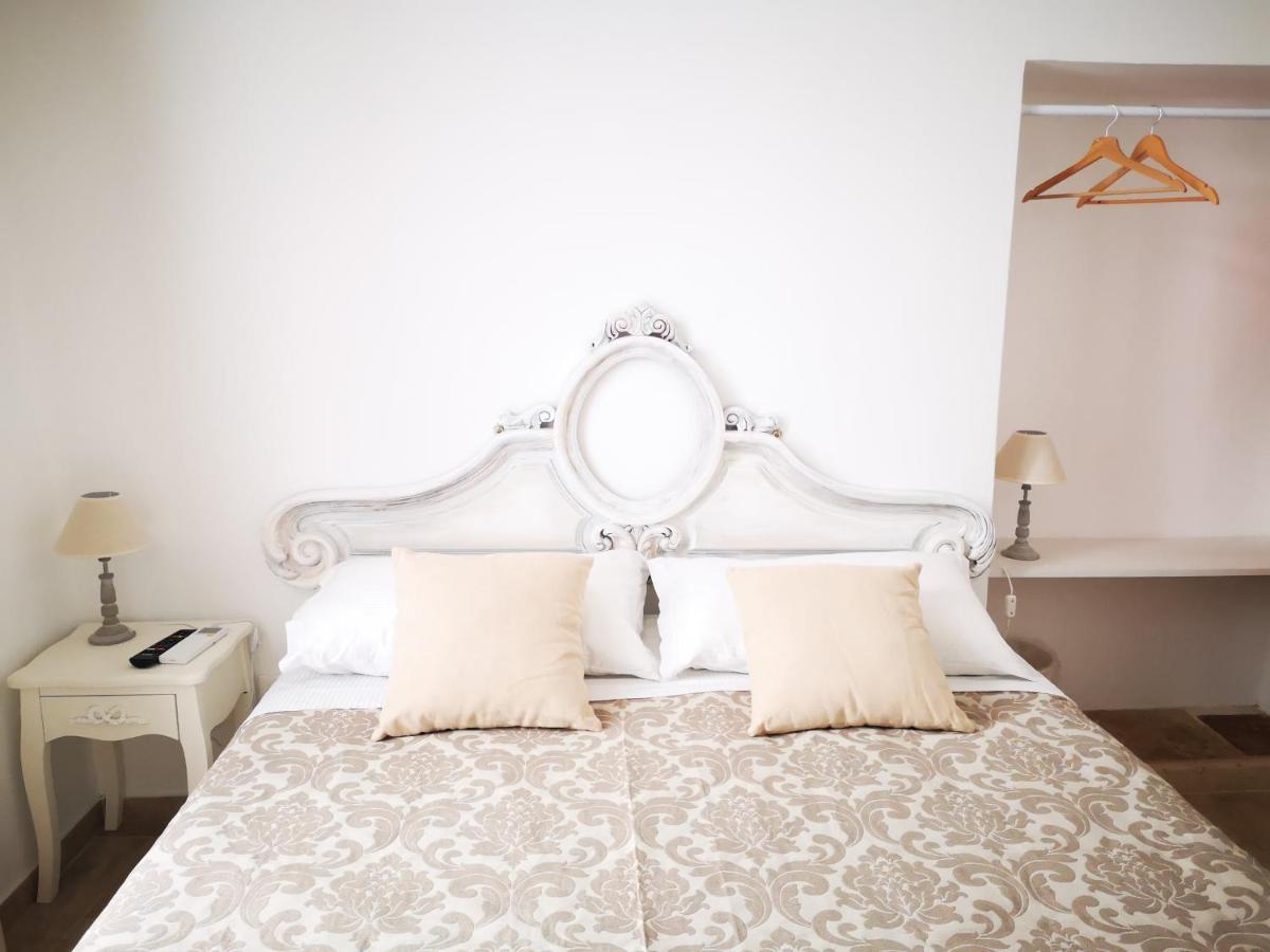 Corte Pietrantica - Charming Rooms & Suites Giovinazzo Exterior foto