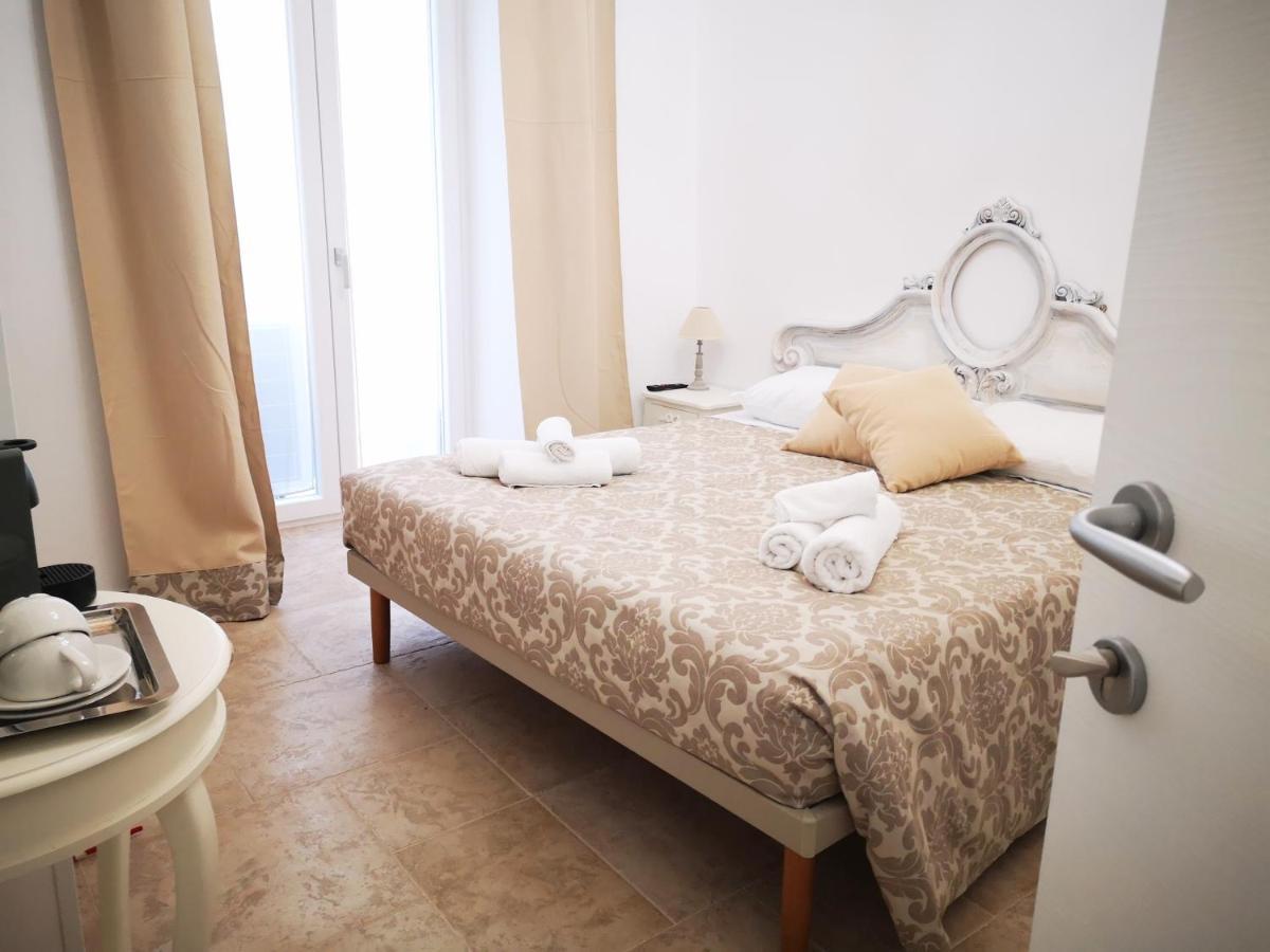 Corte Pietrantica - Charming Rooms & Suites Giovinazzo Exterior foto