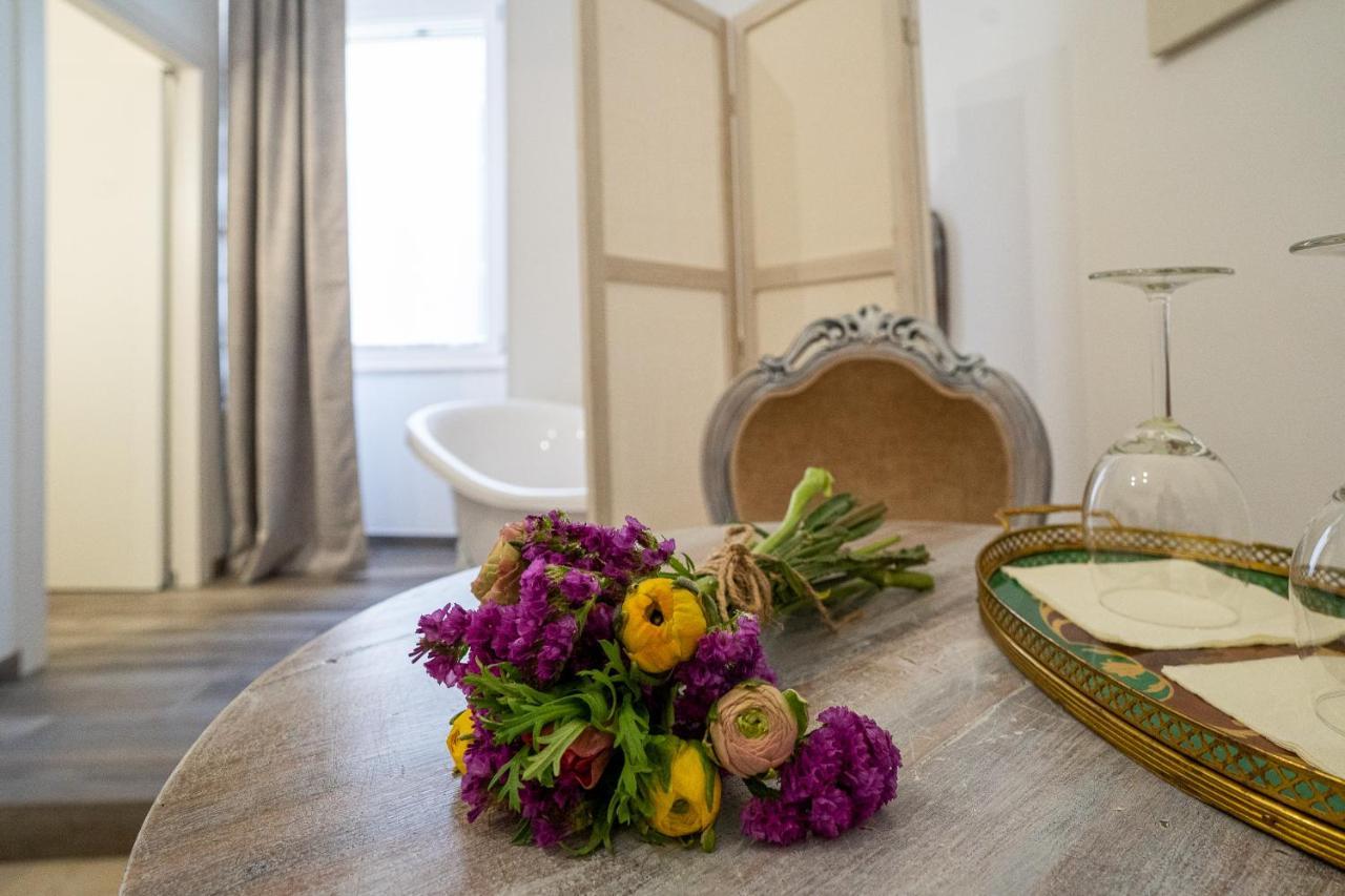 Corte Pietrantica - Charming Rooms & Suites Giovinazzo Exterior foto