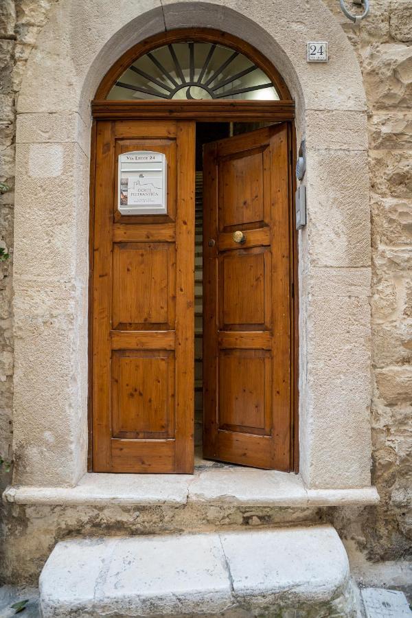 Corte Pietrantica - Charming Rooms & Suites Giovinazzo Exterior foto