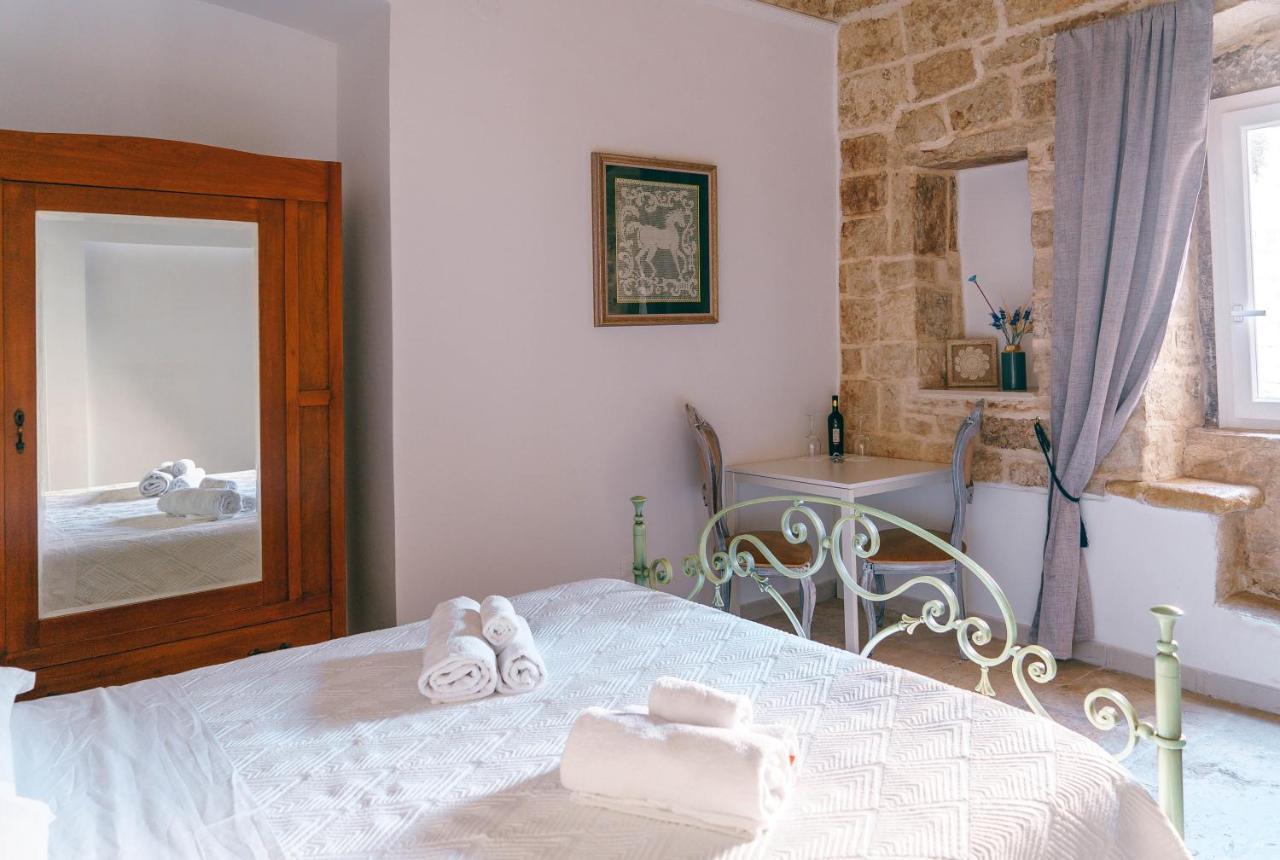 Corte Pietrantica - Charming Rooms & Suites Giovinazzo Exterior foto