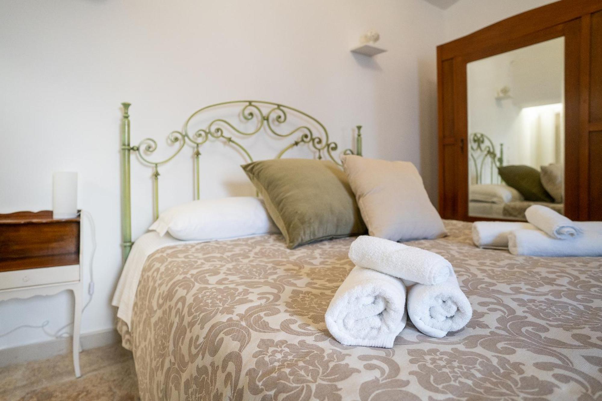 Corte Pietrantica - Charming Rooms & Suites Giovinazzo Cameră foto