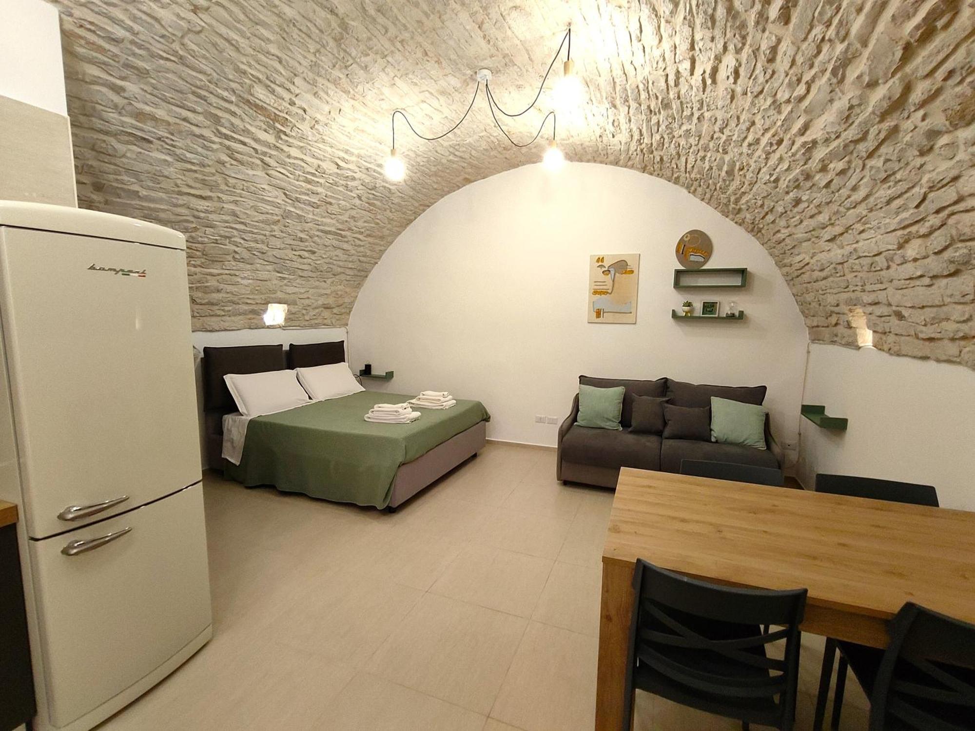 Corte Pietrantica - Charming Rooms & Suites Giovinazzo Exterior foto